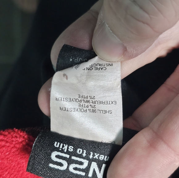 Marmot size Medium 1/4 zip long sleeve windstopper top - Picture 6 of 6